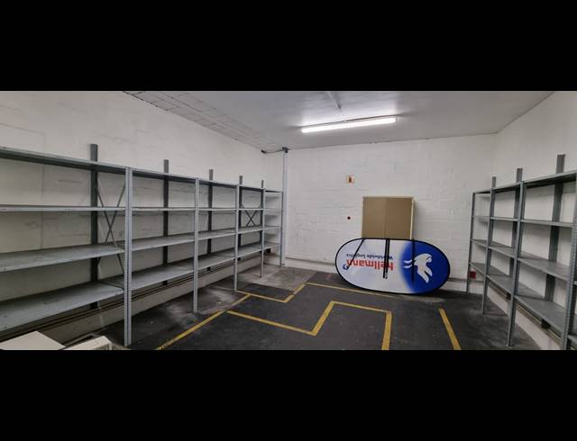 2,549M² WAREHOUSE TO LET IN AIRPORT INDUSTRIA